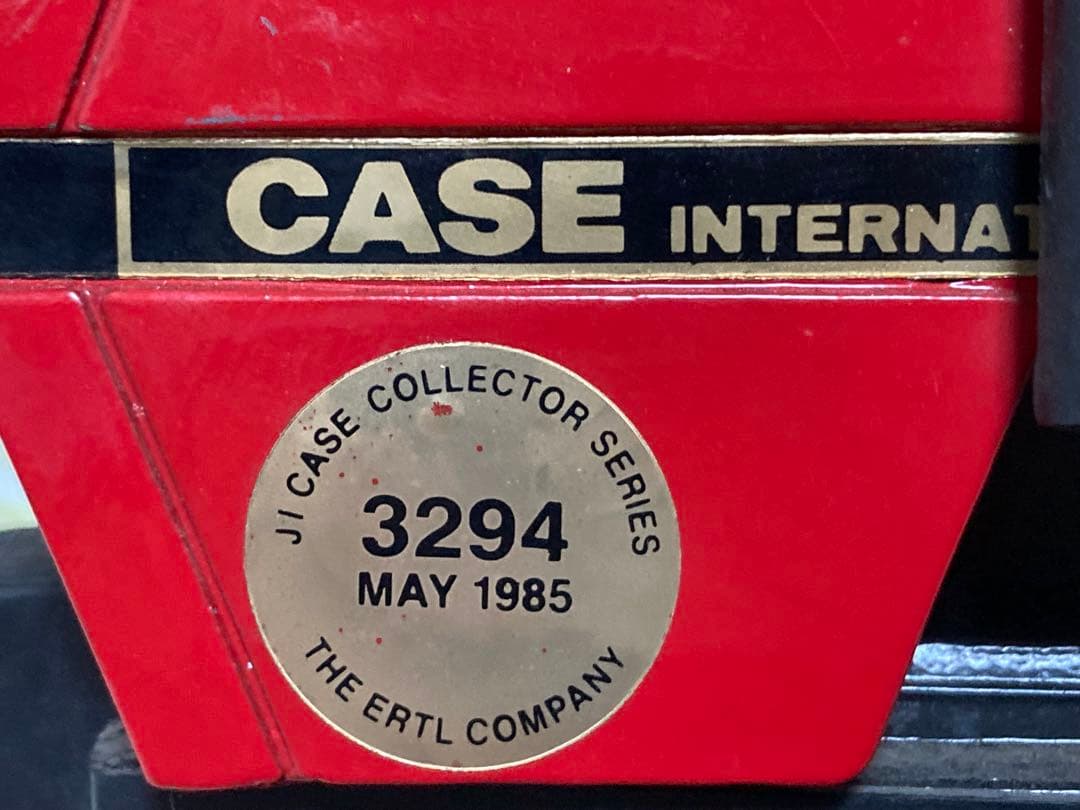 ERTL CASE インターナショナル　トラクター　3294