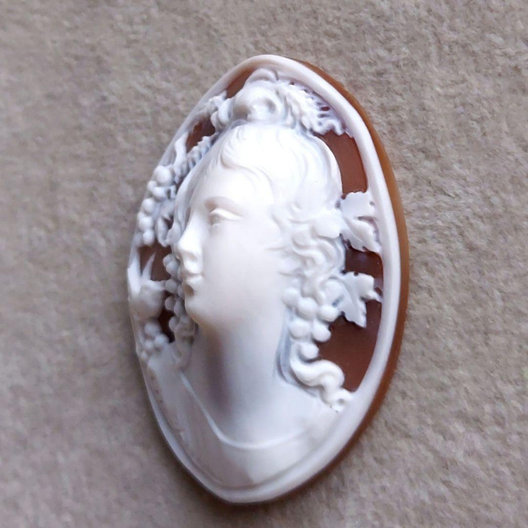 女性と小鳥　シェル　カメオ　ルース