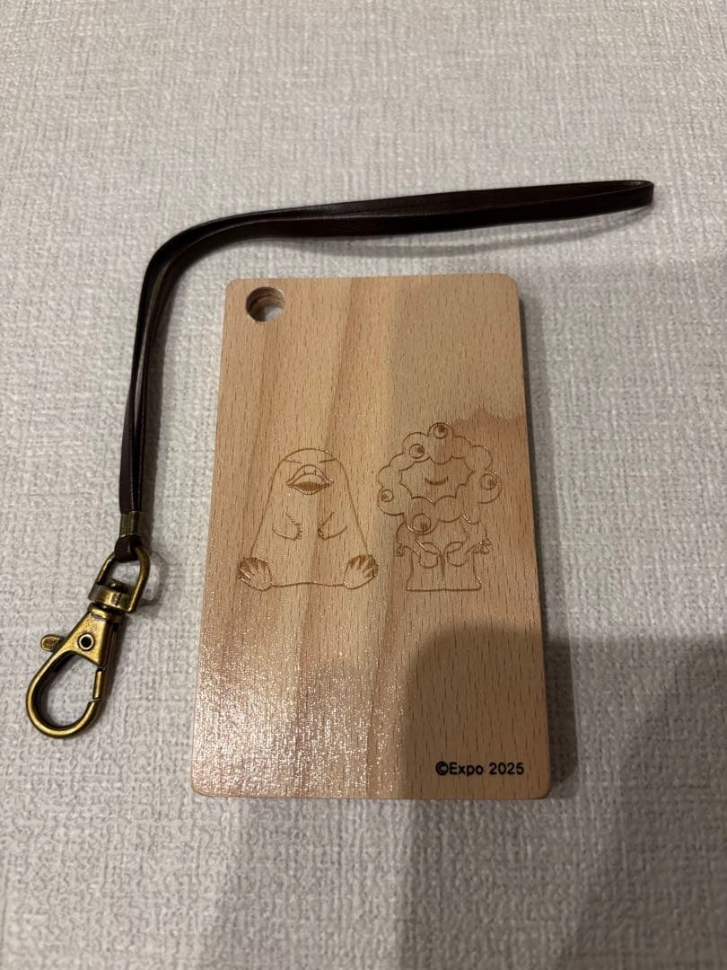 木製パスケース Expo 2025 キャラクター ミャクミャクミャク - メルカリ