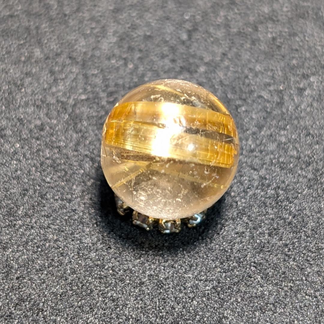 一点物【迫力満点】ゴールド タイチンルチル 10ミリ 貫通穴あり お守り石