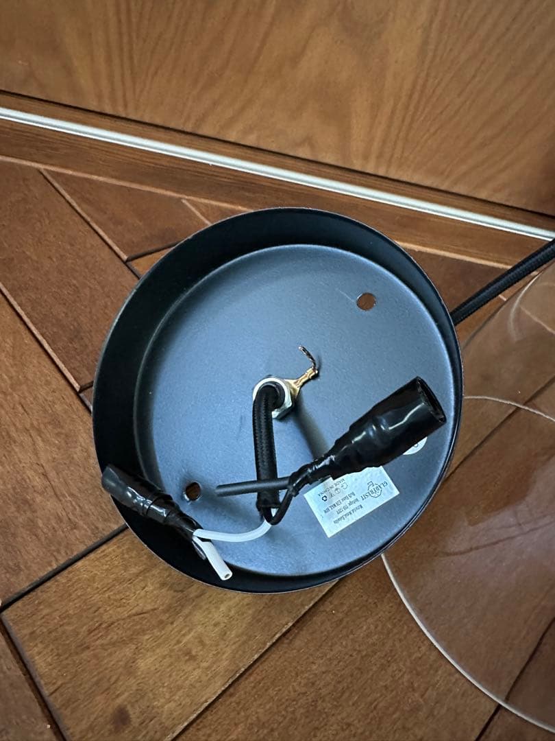 ペンダントライト 3灯セット　金属 ガラス E26 60W