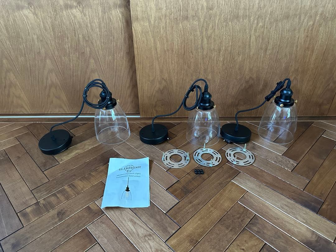 ペンダントライト 3灯セット　金属 ガラス E26 60W