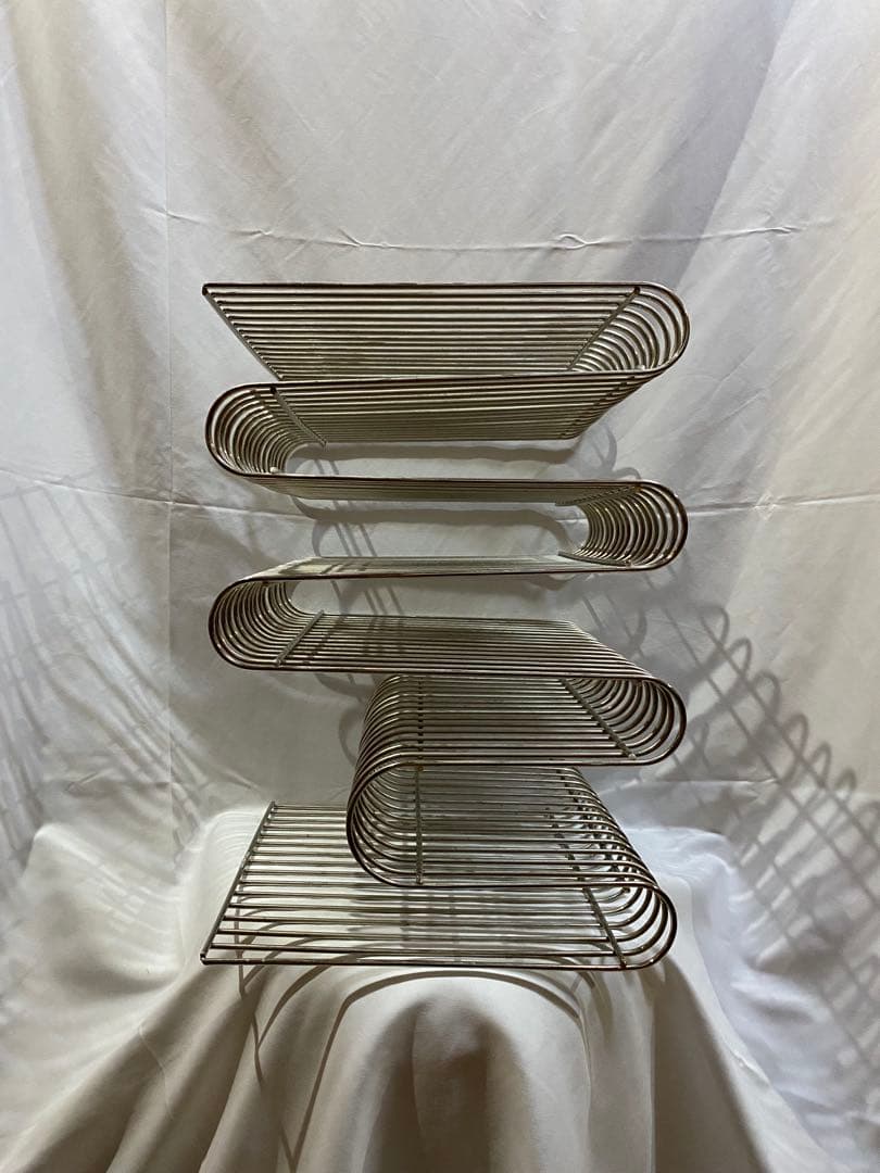 AYTM Curva マガジンラック シルバー ニュースペーパースタンド