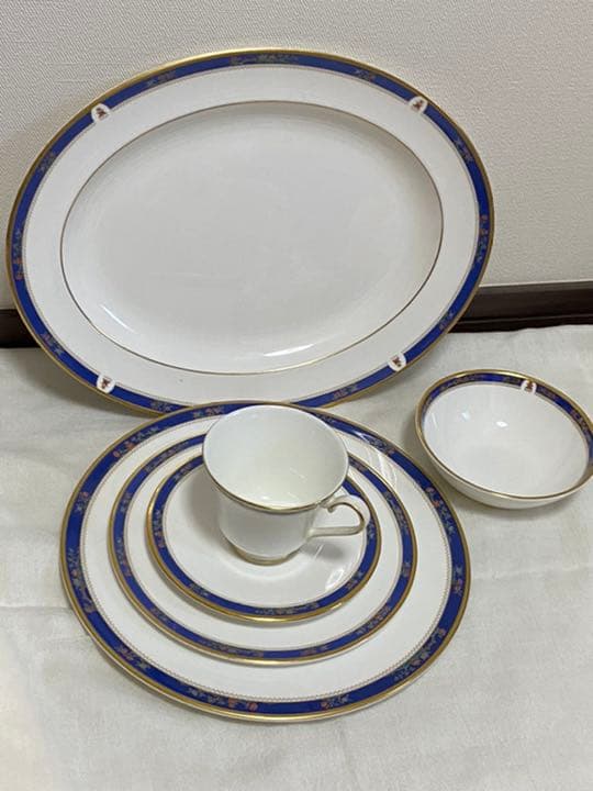 【ロイヤルドルトン】キャセイ ディナーウェア