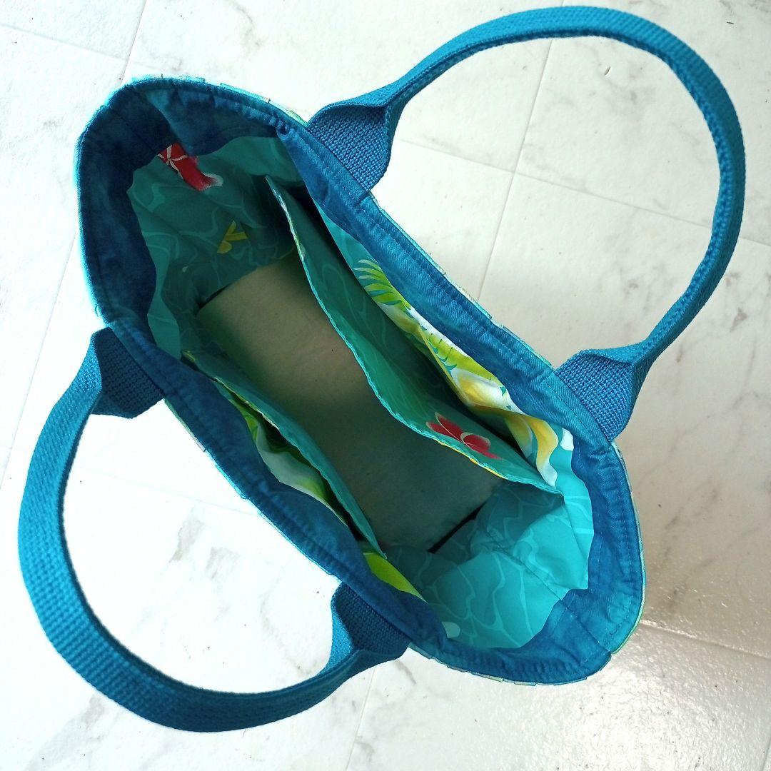 絵画の様な縞プリント2でモンステラのトートバッグ　ハワイアンキルト