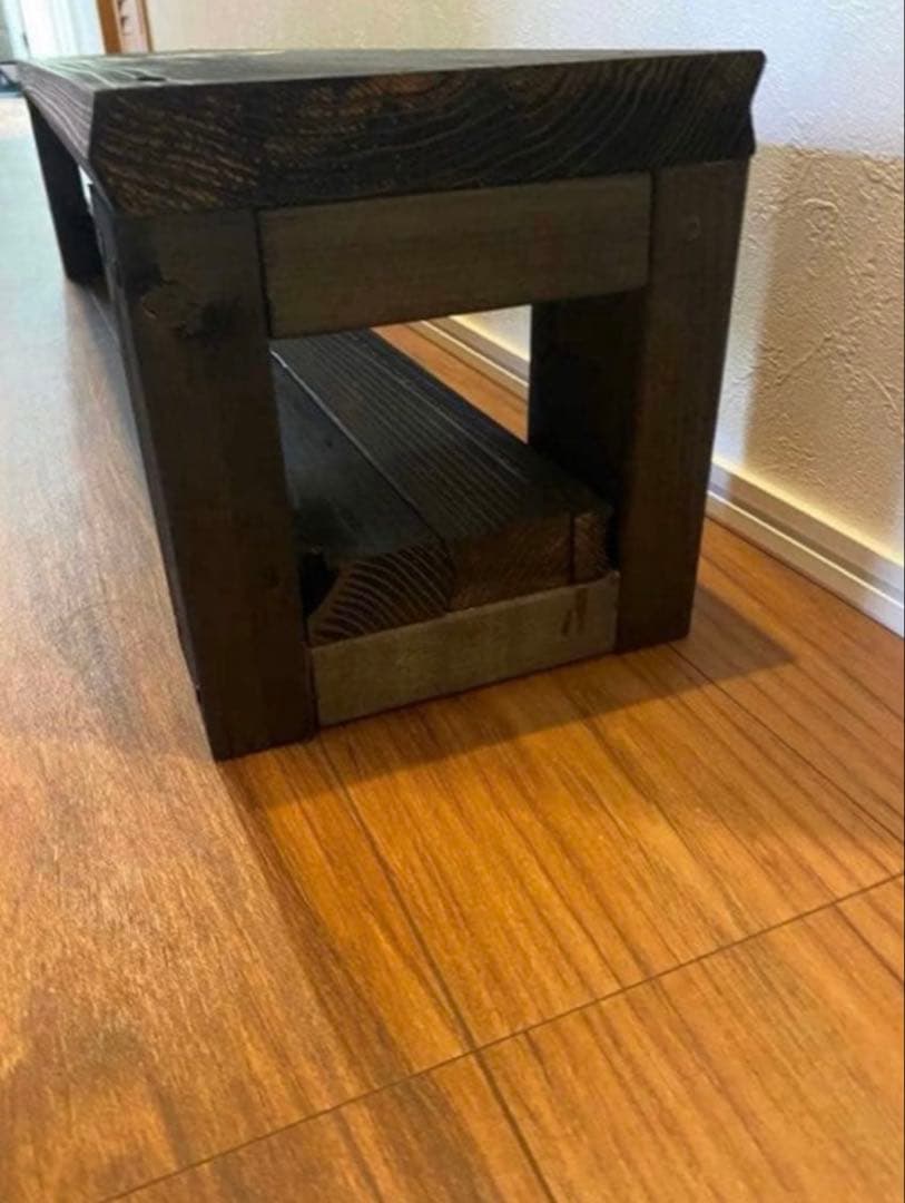 テレビ台　チェアー