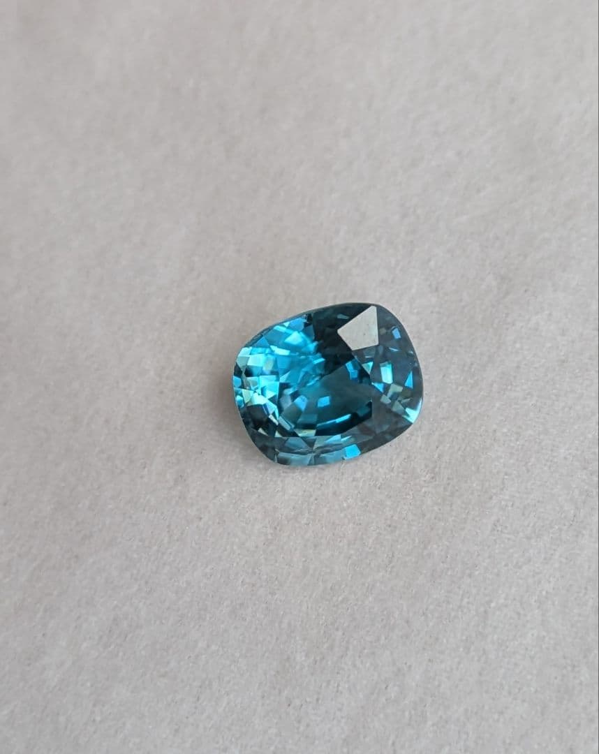 カンボジア産 ラタナキリ ブルージルコン 2.75ct 高品質ルース 天然石
