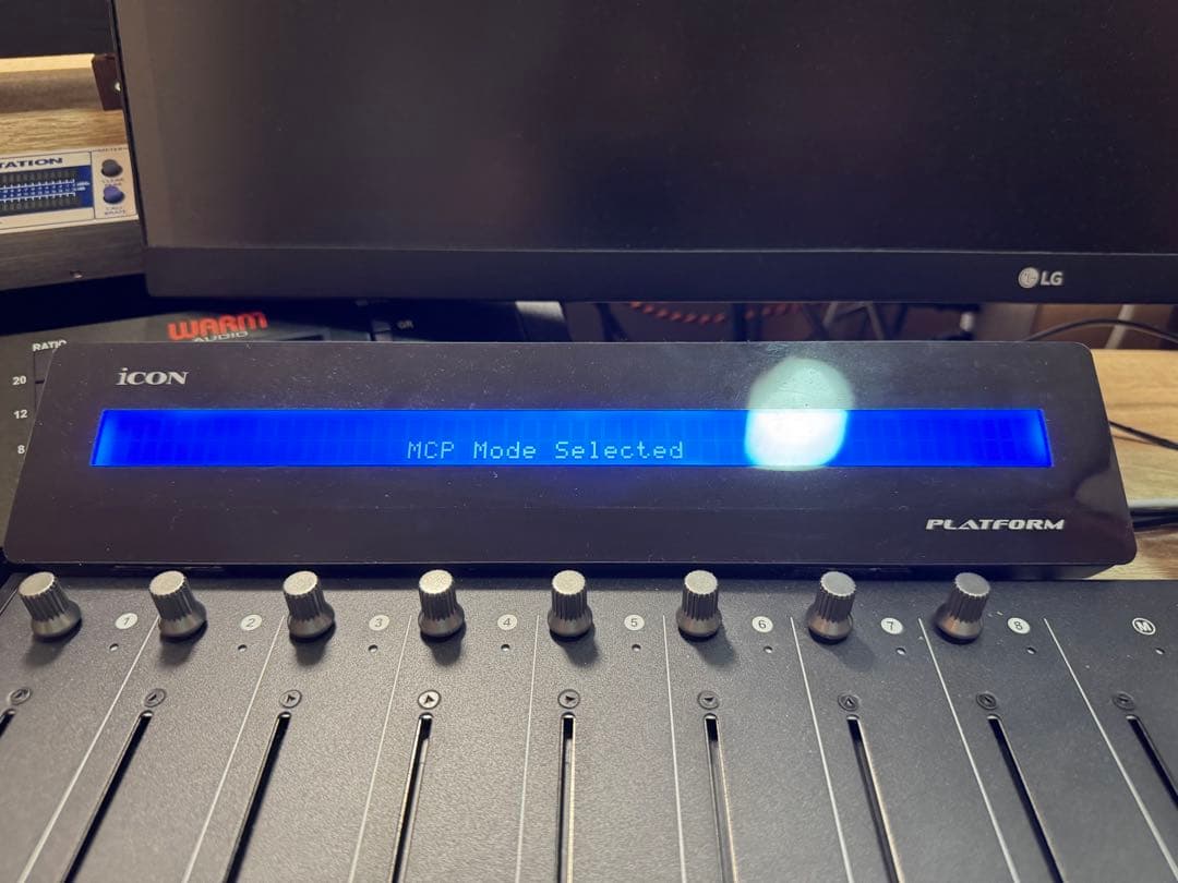 icon Platform M+ / X / D2 フィジカルコントローラー