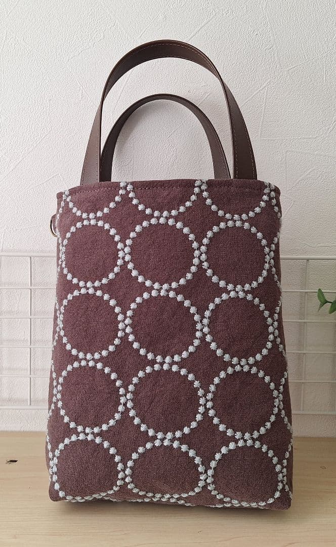 ⭐試作品⭐　ショルダーバッグ　輸入刺繡生地　リネン　サークル柄　NO BRAND