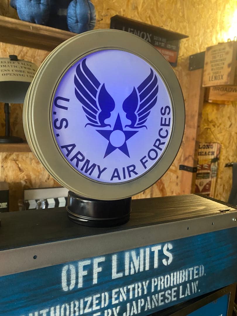 ミリタリー　照明付き　棚　インダストリアル