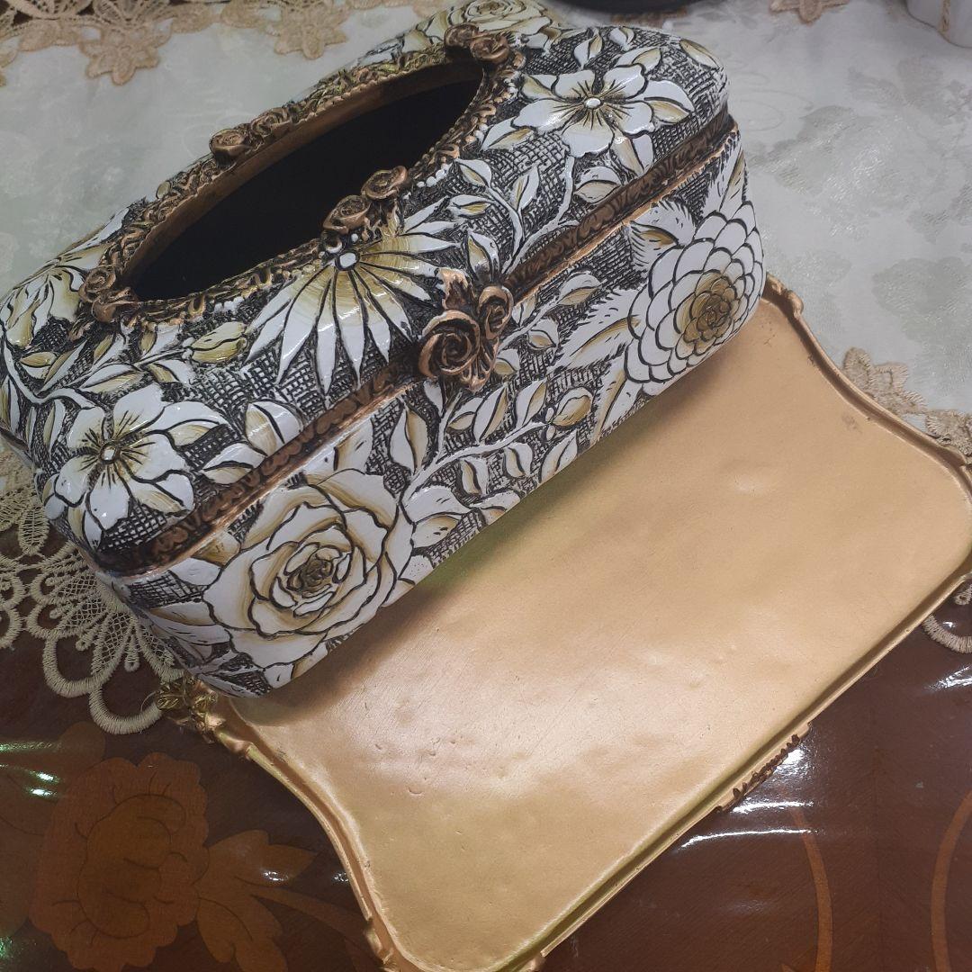 輸入雑貨　薔薇模様　陶器　インテリア　高級　シノワズリ　ティッシュケース