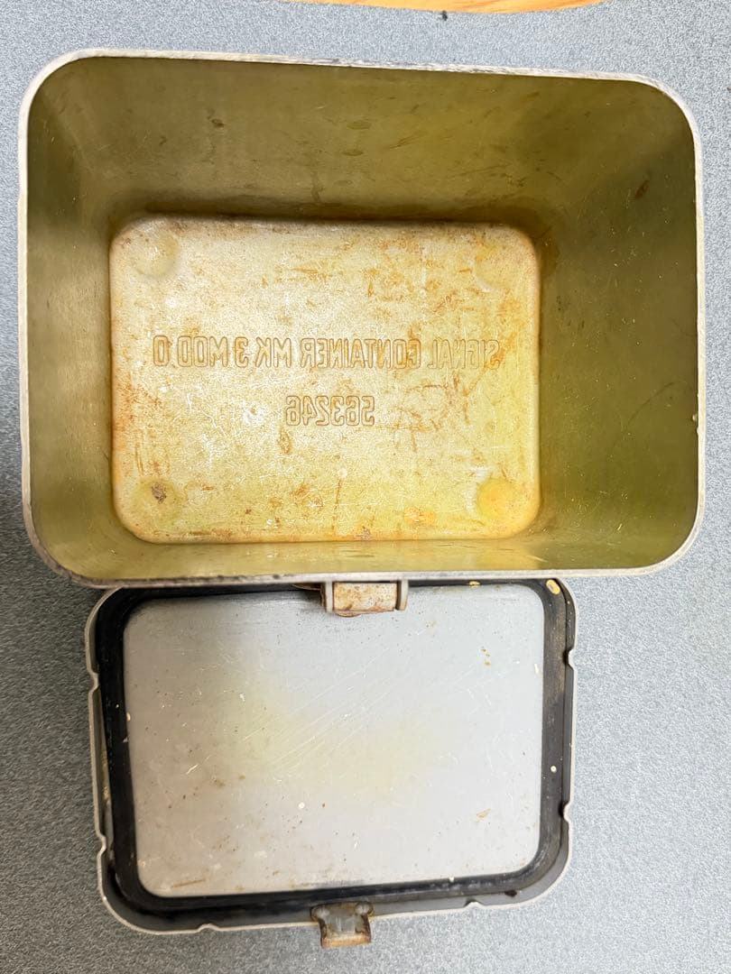 米軍 実物 シグナルコンテナ 50's DoD - メルカリ