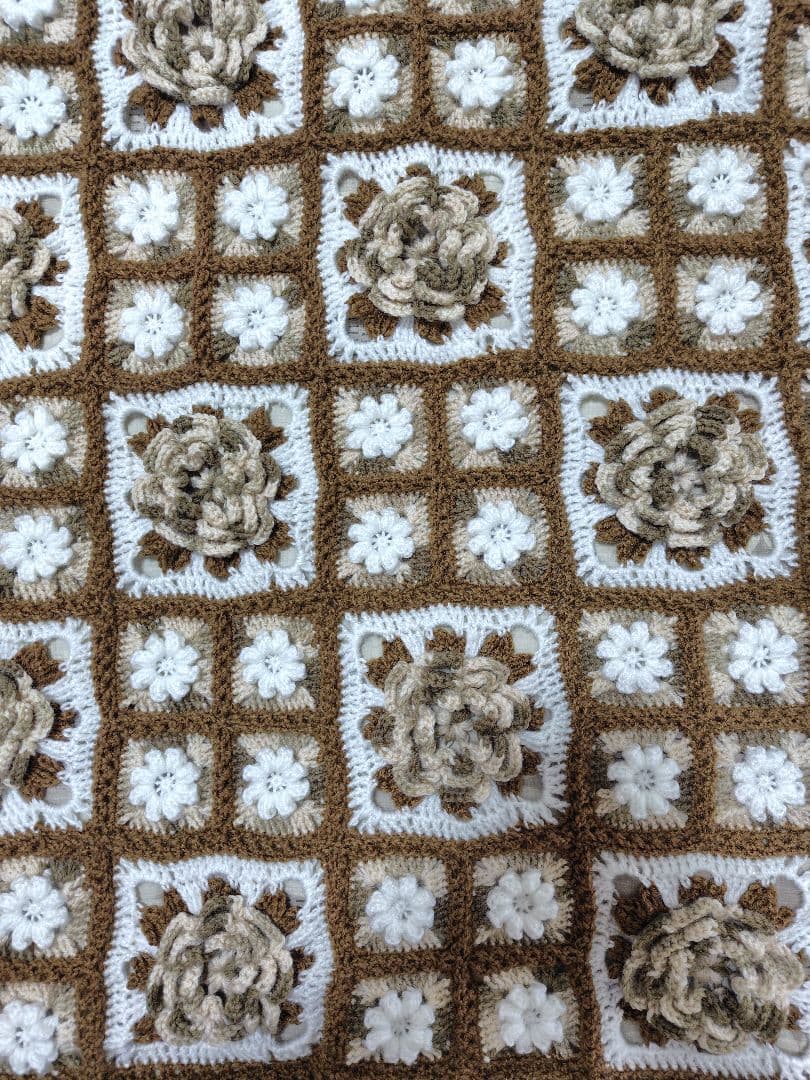 手編み　ブランケット　モチーフ編み　かぎ針編み