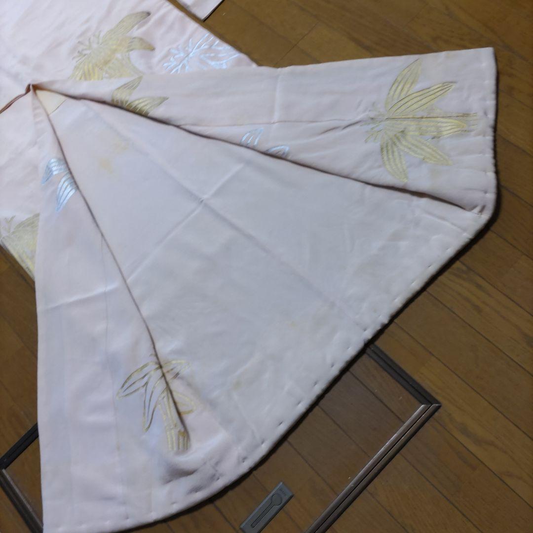 大幅値下《昔の嫁入、大振袖》(アンテ―ク）大正、ピンク縮緬地に金銀泊竹柄1047