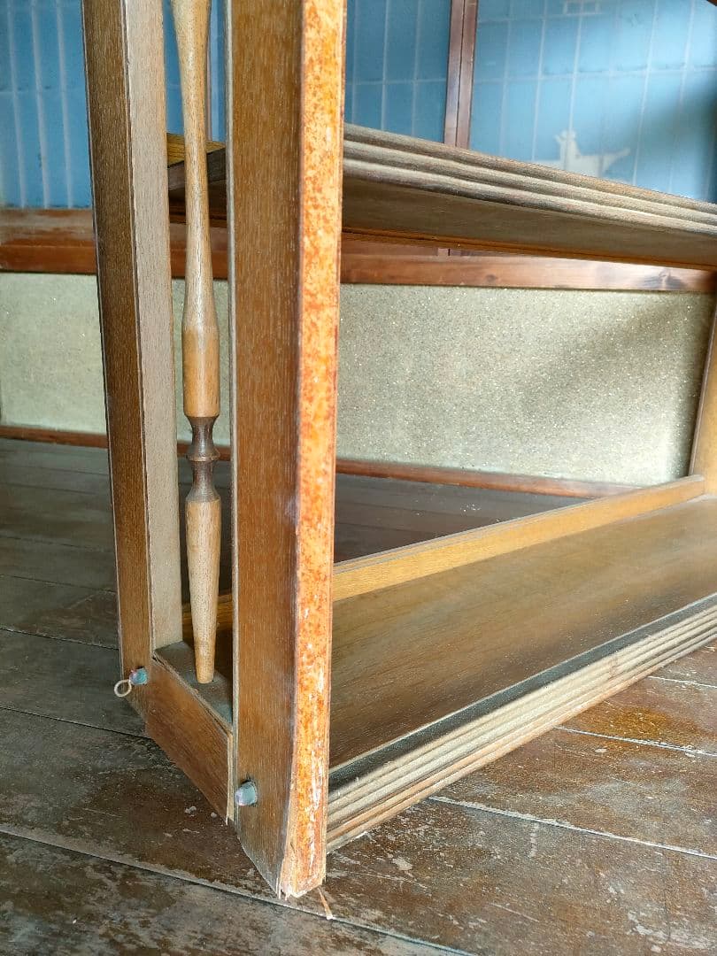 レトロな本棚　横91cm 高さ104cm 奥行26cm　シェルフ　小物置きなど