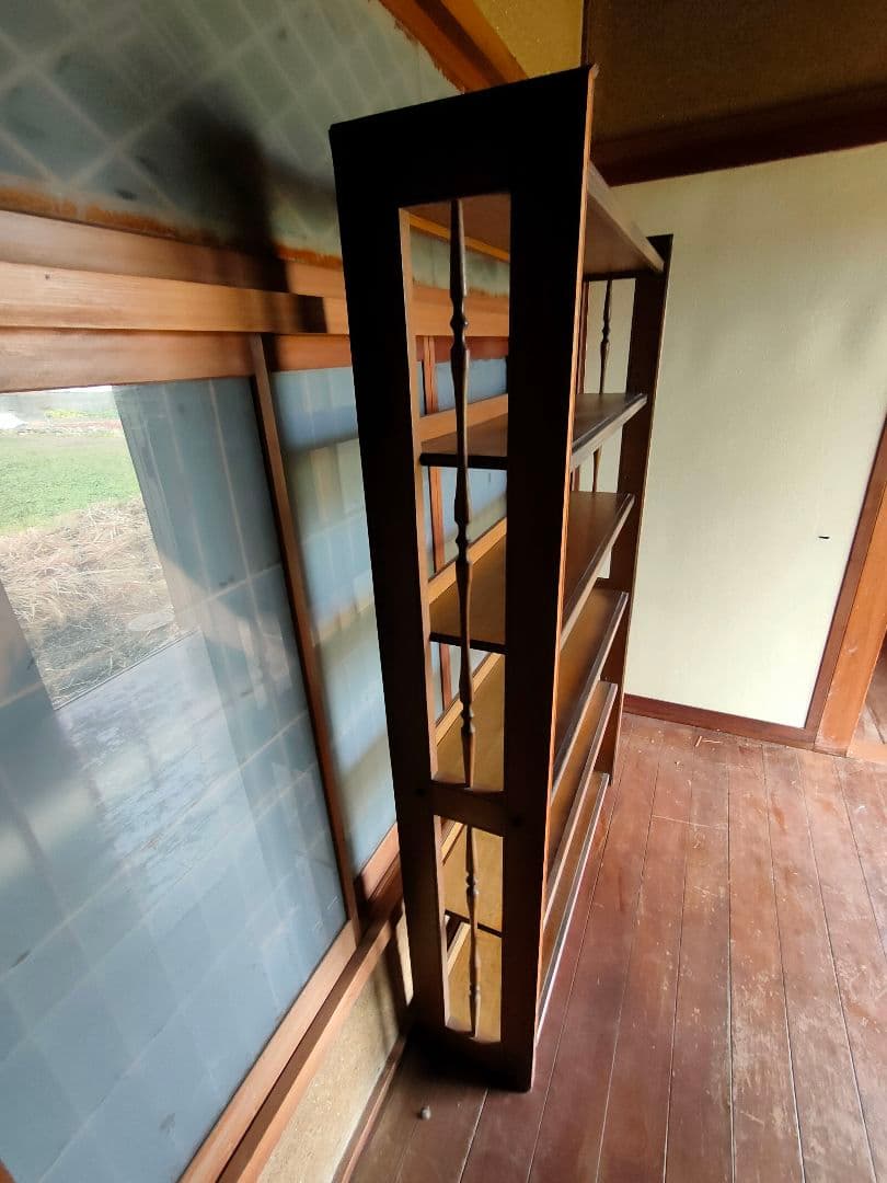 レトロな本棚　横91cm 高さ104cm 奥行26cm　シェルフ　小物置きなど