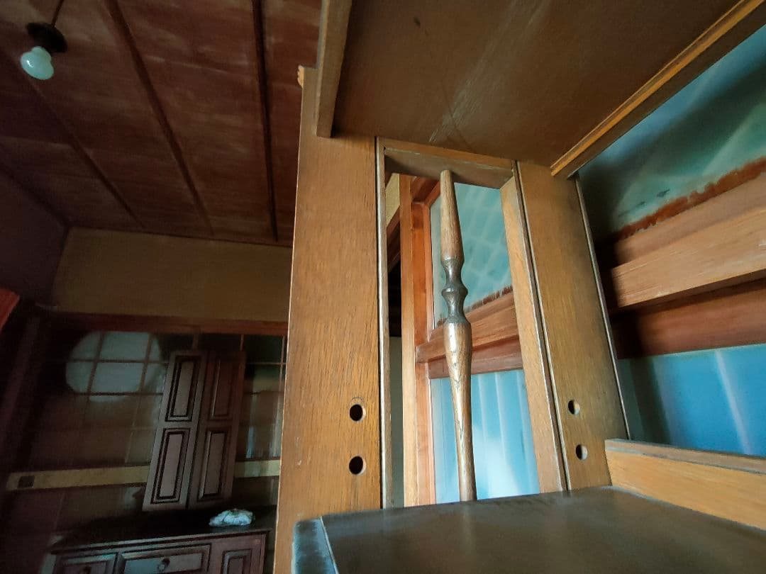 レトロな本棚　横91cm 高さ104cm 奥行26cm　シェルフ　小物置きなど