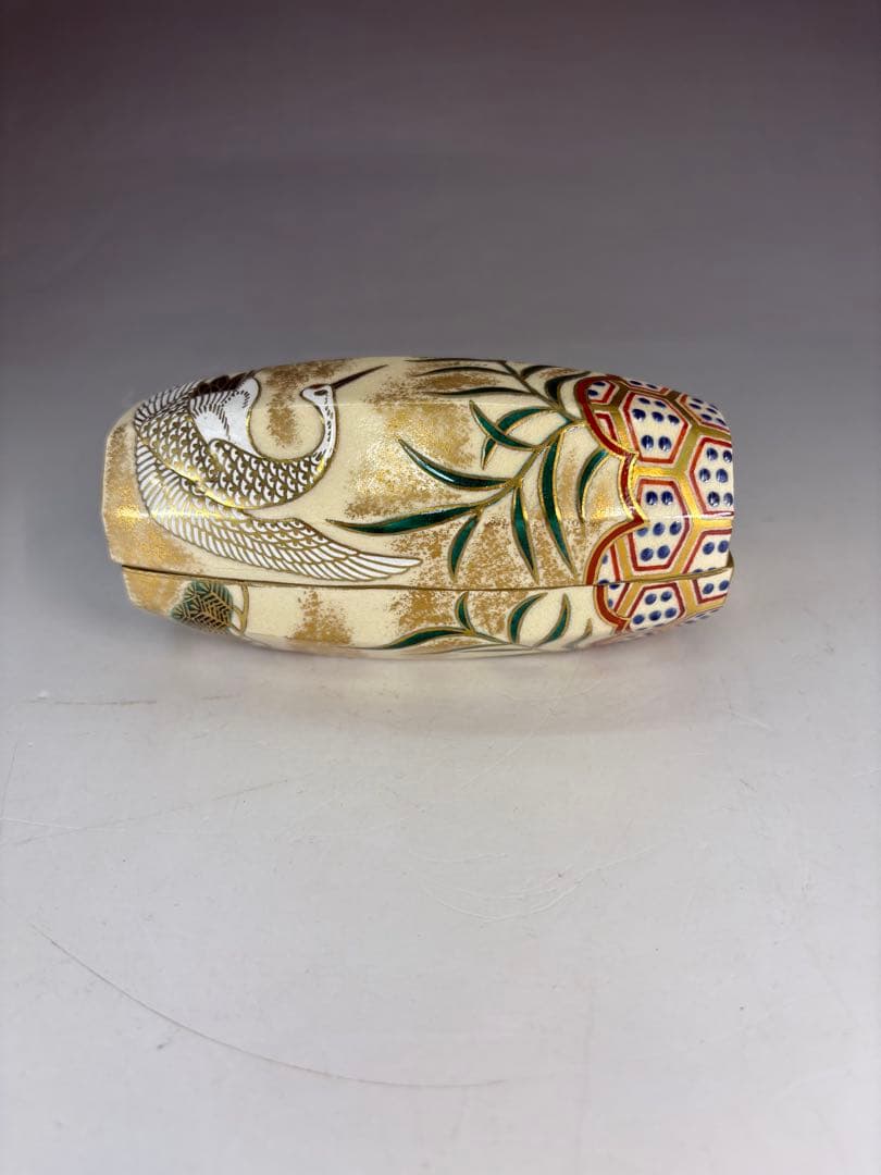 中古品】清閑寺窯 杉田祥平造 色絵ぶりぶり香合（共箱）USED〈税込