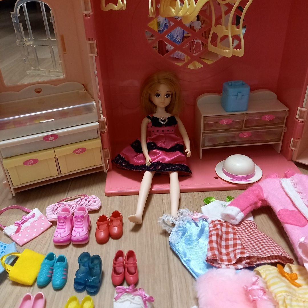 タカラトミー リカちゃんハウス ドレスルーム&洋服と靴&かばんセット