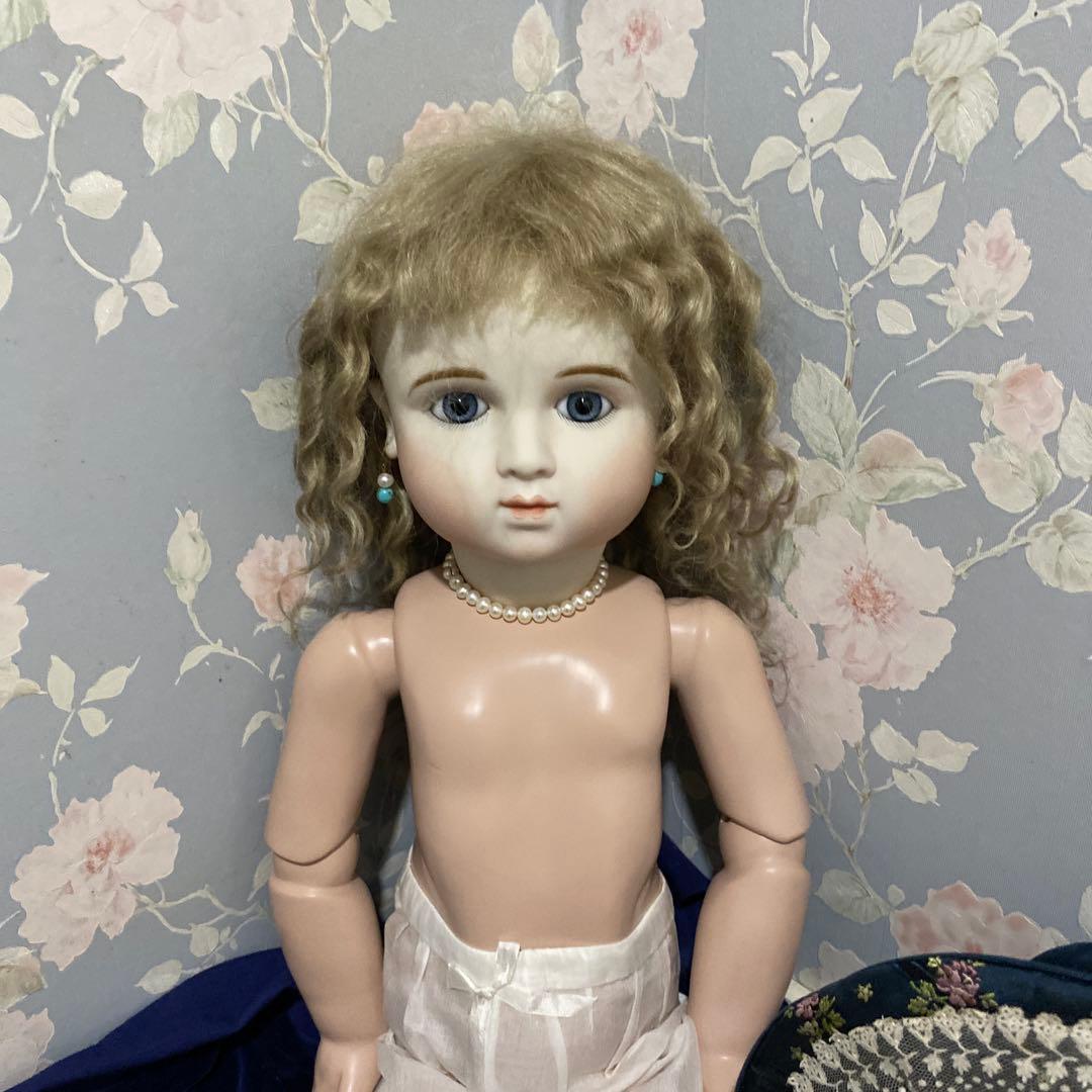 ハンドメイドリプロドール、CーCteiner Chanelle FB18.19