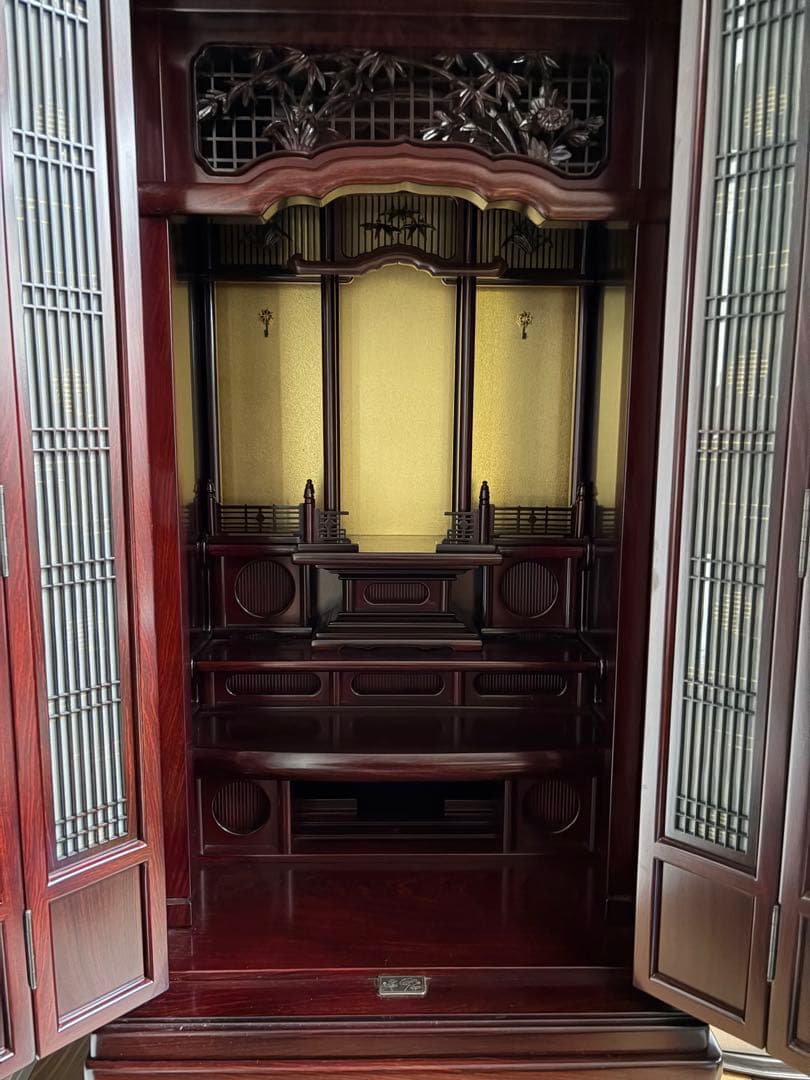 【特大セール中！】唐木仏壇・紫檀調 16号 本体+仏具セット