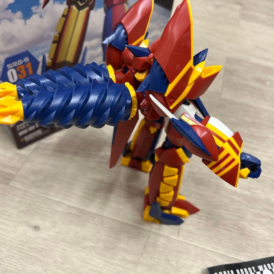 コトブキヤ グルンガスト参式 プラモデル スパロボ / スーパーロボット