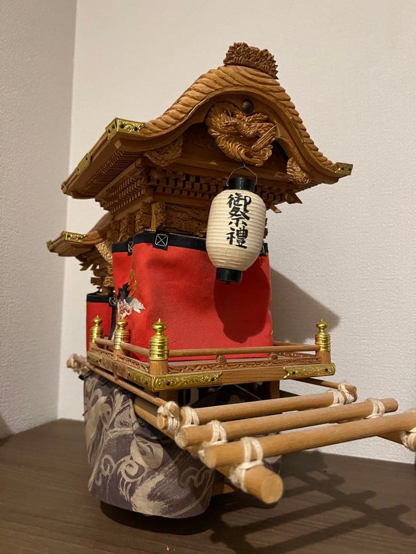 価値あり。石川型　かなりのレアミニだんじり木彫り