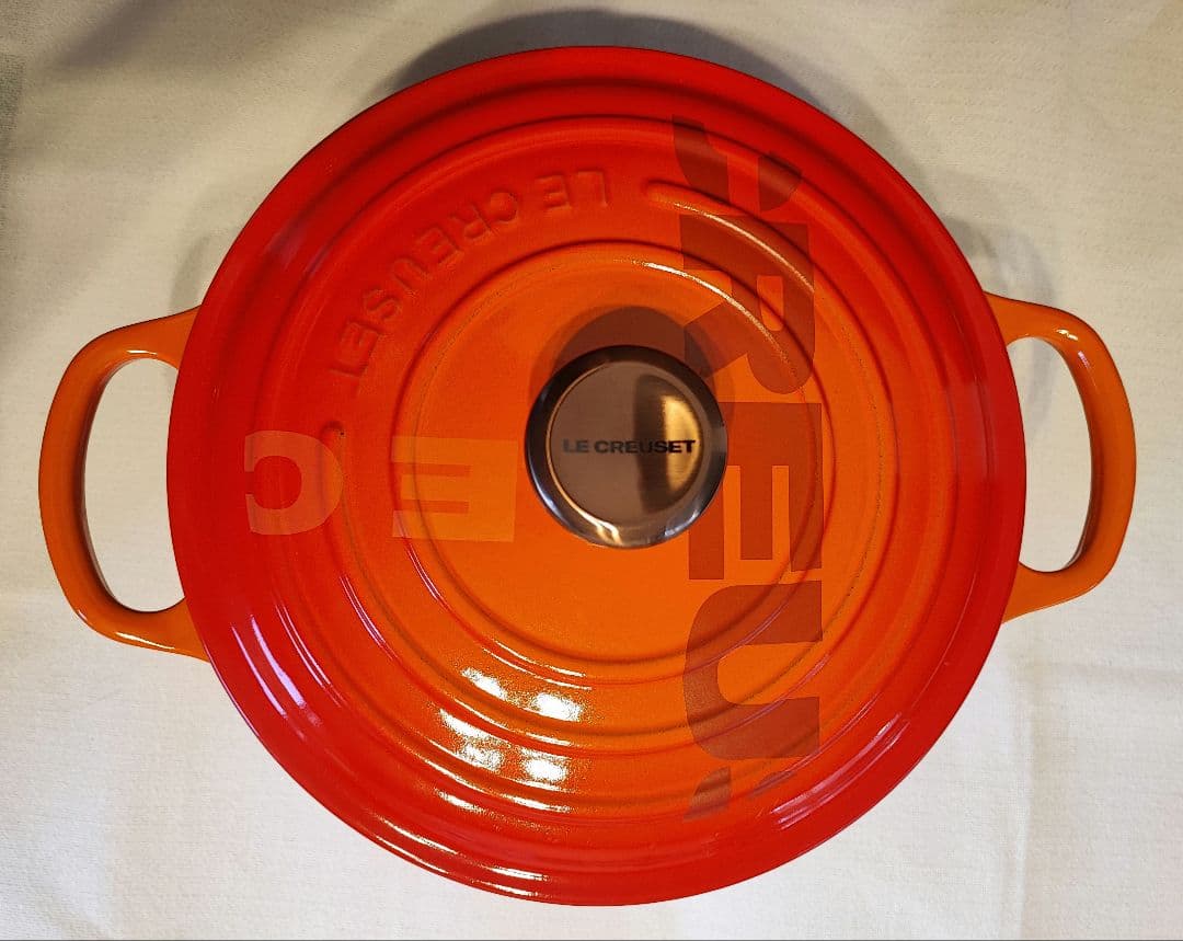 ル・クルーゼ　ビッグロゴ コレクション　シグニチャー ココット・ロンド 22