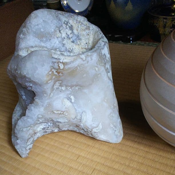 歯形の水晶石（巨人の歯）