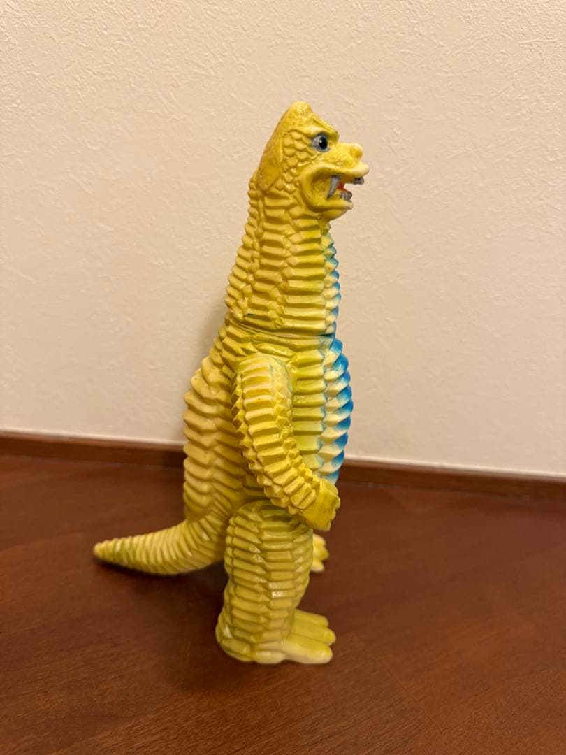 マルサン レッドキング ソフビ 当時物 - メルカリ