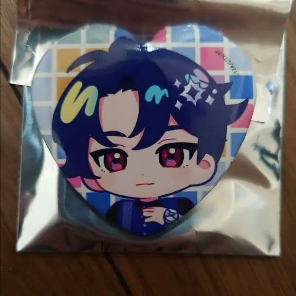 ひみつのアイプリ 七浦すばる ハート型缶バッジ ミニキャラ - メルカリ