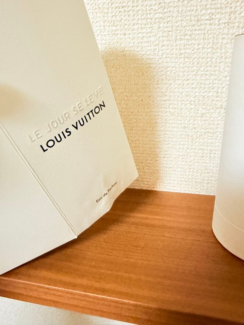 LOUIS VUITTON LE JOUR SE LÈVE