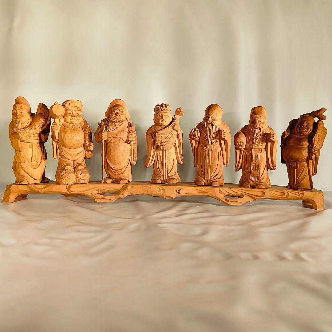 高級 一刀彫 七福神】銘木 木彫り置物 7体セット 天然木台付き 正規品