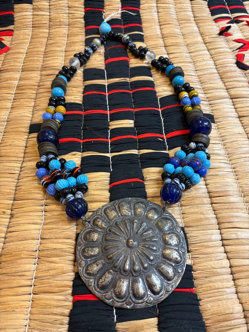 アイヌ　タマサイ　シトキ付き　ガラス玉　アイヌ玉　トンボ玉