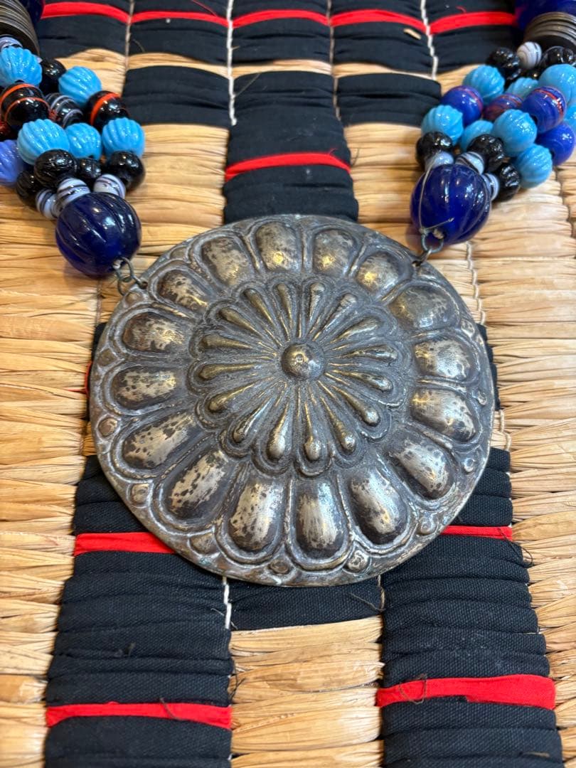 アイヌ　タマサイ　シトキ付き　ガラス玉　アイヌ玉　トンボ玉