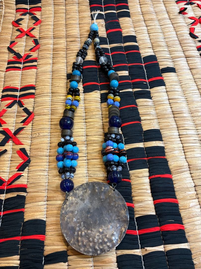 アイヌ　タマサイ　シトキ付き　ガラス玉　アイヌ玉　トンボ玉