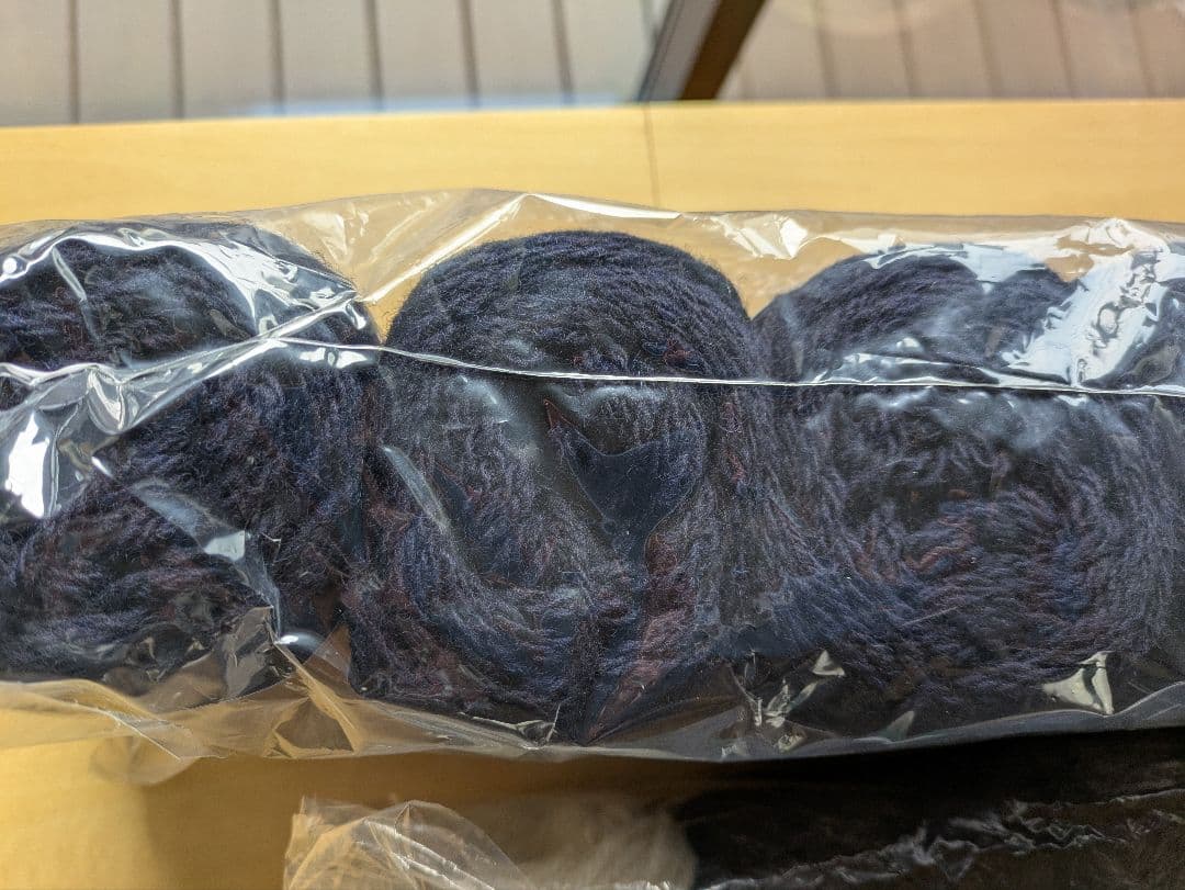 amuhibi　KNIT BOOK2 スカラップヨーク用毛糸色違い　 新品未使用