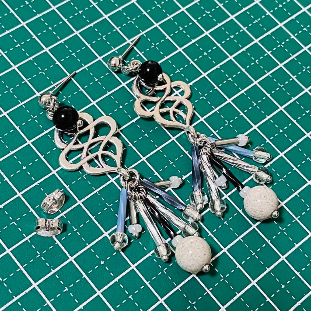 高品質AAA北投石とオニキスのエターナル メタルプレート ポストピアス シルバー