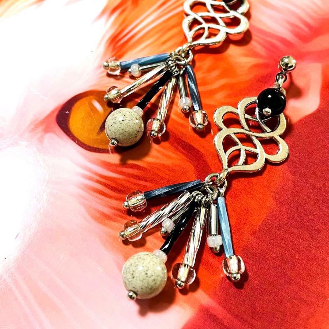 高品質AAA北投石とオニキスのエターナル メタルプレート ポストピアス シルバー