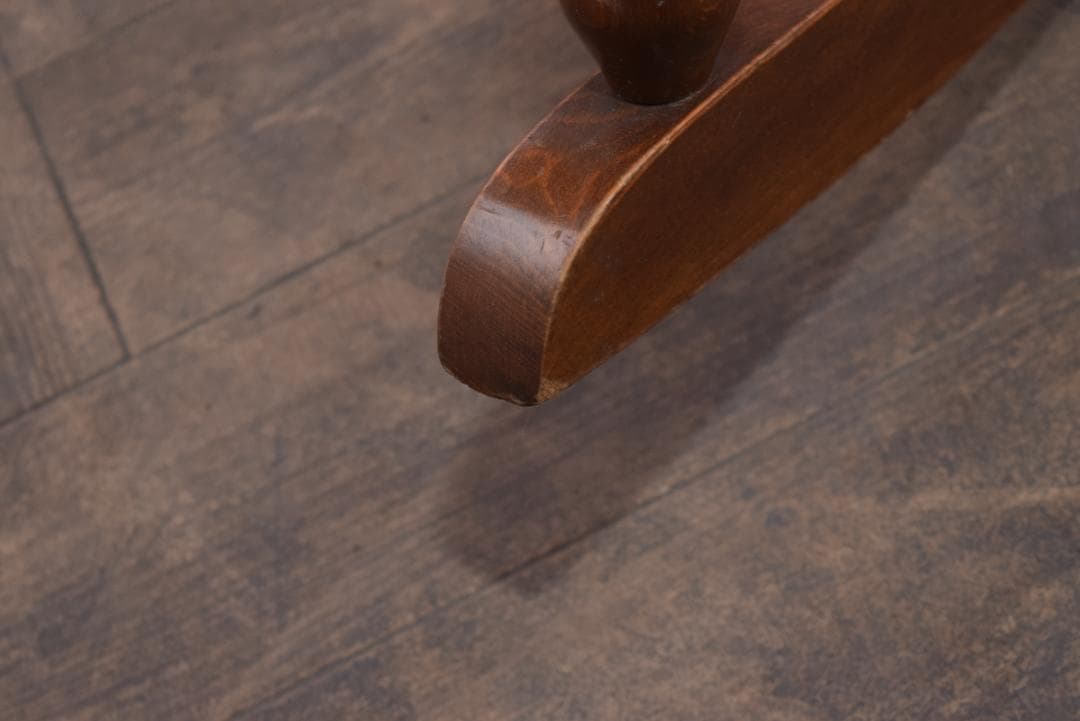 アンティーク ロッキングチェア 座面クッション付き 鋲打ち 飛騨家具