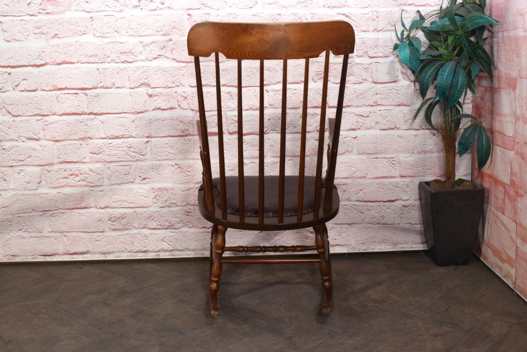 アンティーク ロッキングチェア 座面クッション付き 鋲打ち 飛騨家具