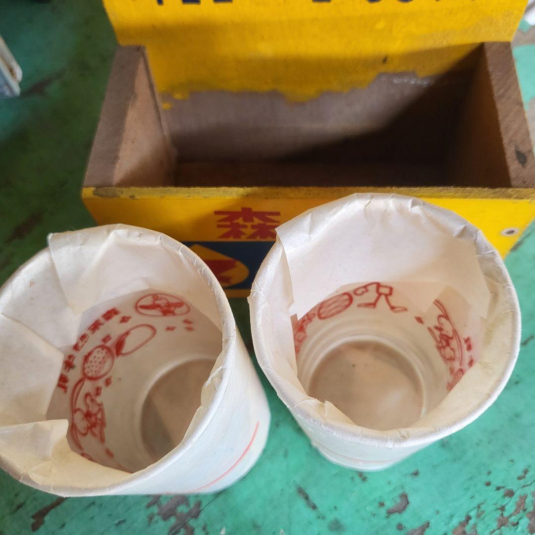 昭和レトロ　森永配達用木箱&販促品グラス2点