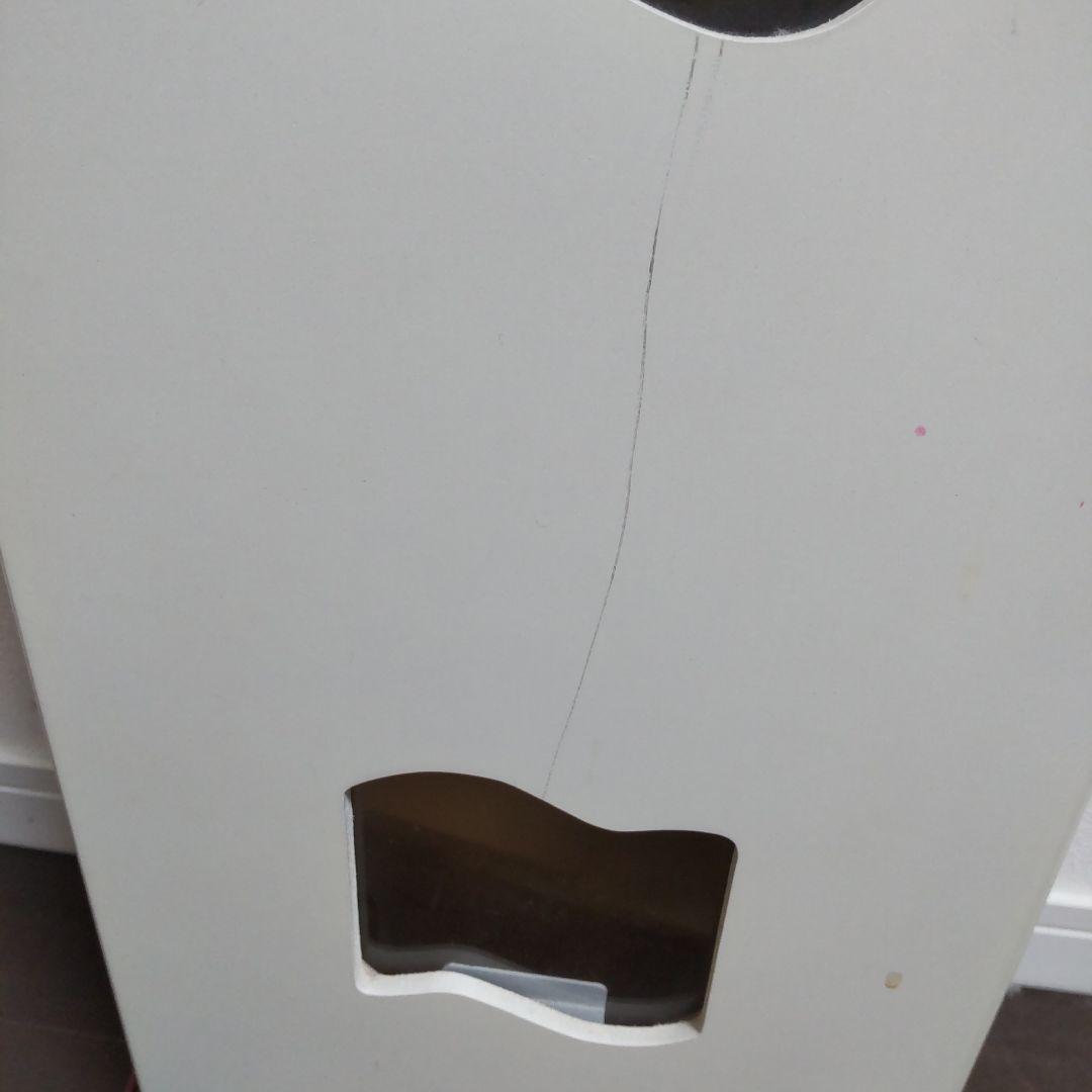 本棚 漫画本収納　スリム 木製 ホワイト　扉裏収納有 高さ調整可能