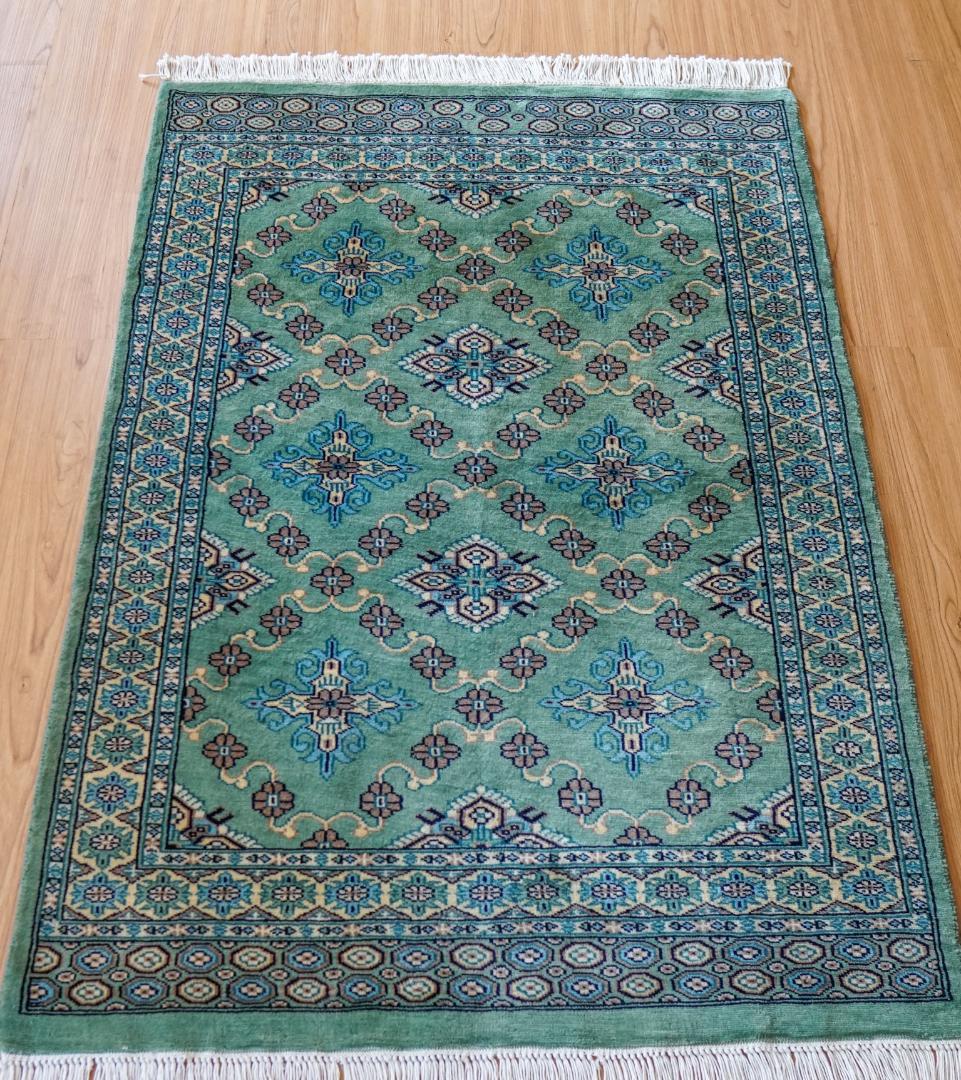 111×77cm パキスタン手織り絨毯
