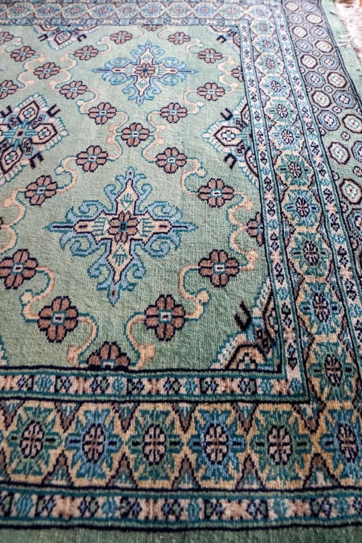 111×77cm パキスタン手織り絨毯