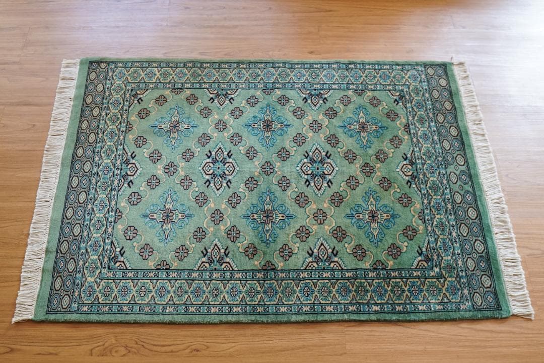 111×77cm パキスタン手織り絨毯