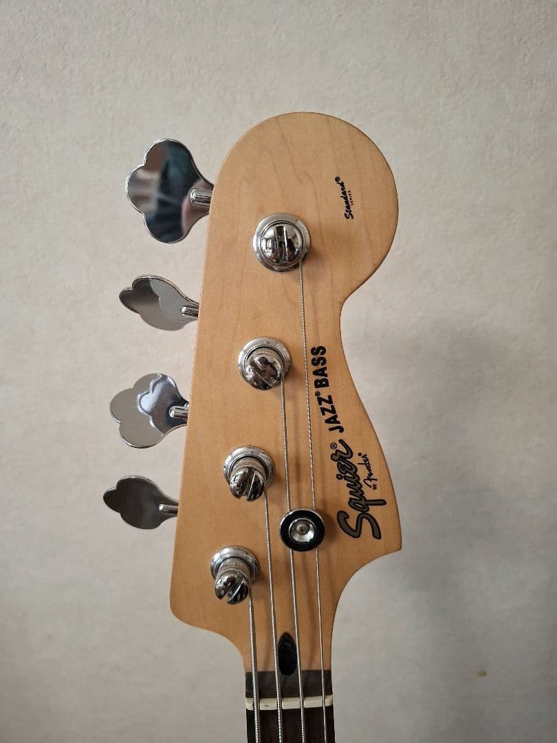 特価) Squier by Fender JAZZBASS 「順反りジャンク」 - メルカリ