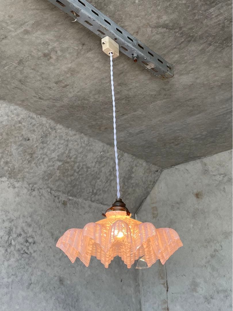 90. 40’s フランスアンティーク　古民家 ガラスシェードペンダントランプ