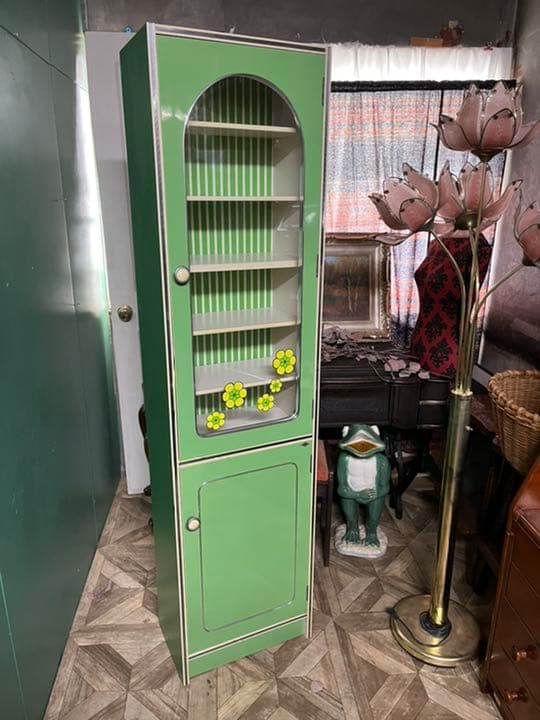 美品 レトロポップ 昭和レトロ 飾り棚 食器棚 花柄 アンティーク