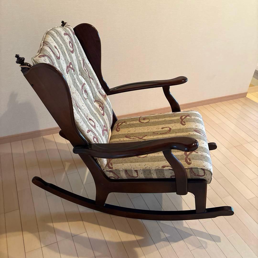 【モフ♡】木製ストライプ模様ロッキングチェア